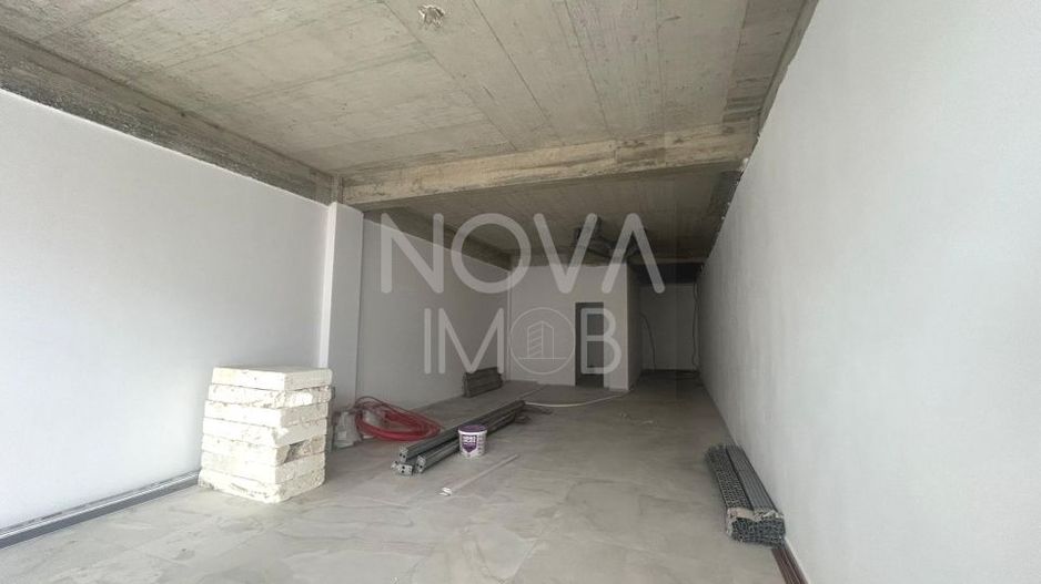 Spatiu comercial Selimbar 120 mp - vitrina la strada - zona Brana - Poză 7