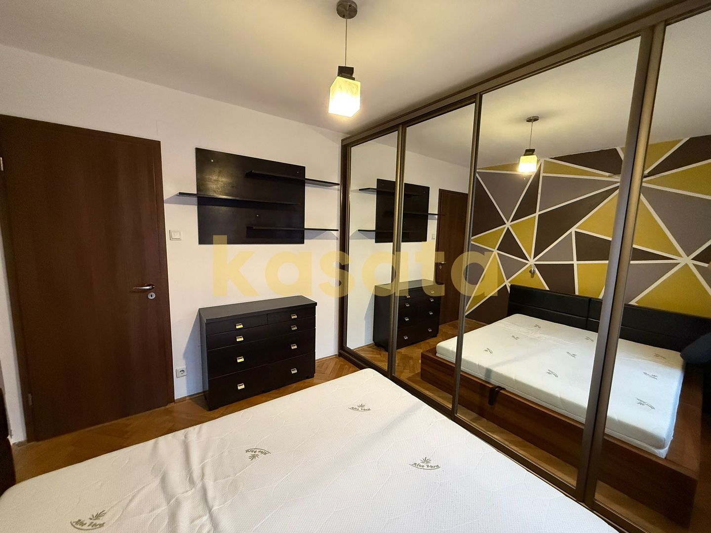 Apartament 3 camere Romană – de închiriat, poziție ultracentrală - Poză 3