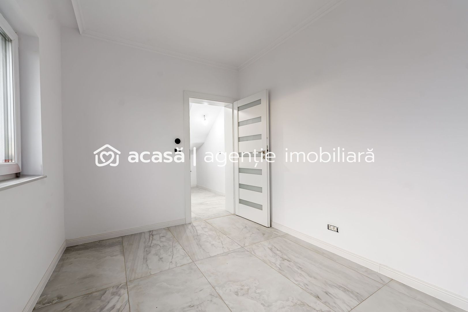 Vilă nouă cu terasă panoramică – design premium, 4 dormitoare, în Gai - Poză 5