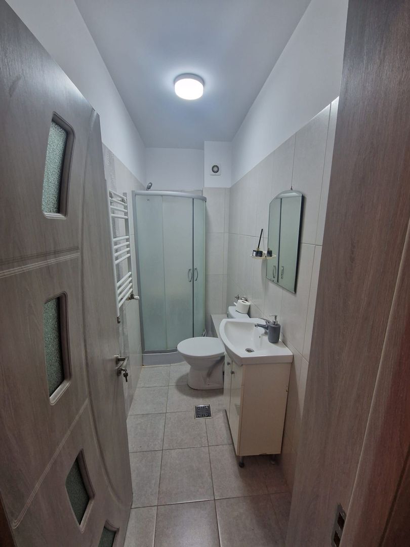 Studio de inchiriat - Poză 3