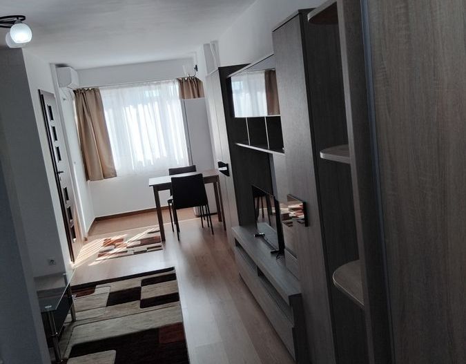 De închiriat garsonieră spațioasă,mobilată modern, lângă metrou Ștefan cel Mare - Poză 2