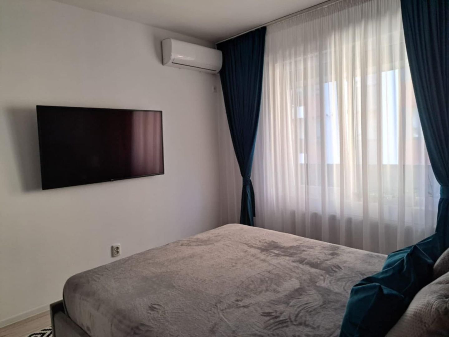 Garsoniera LUX Militari Residence T634 - Poză 2