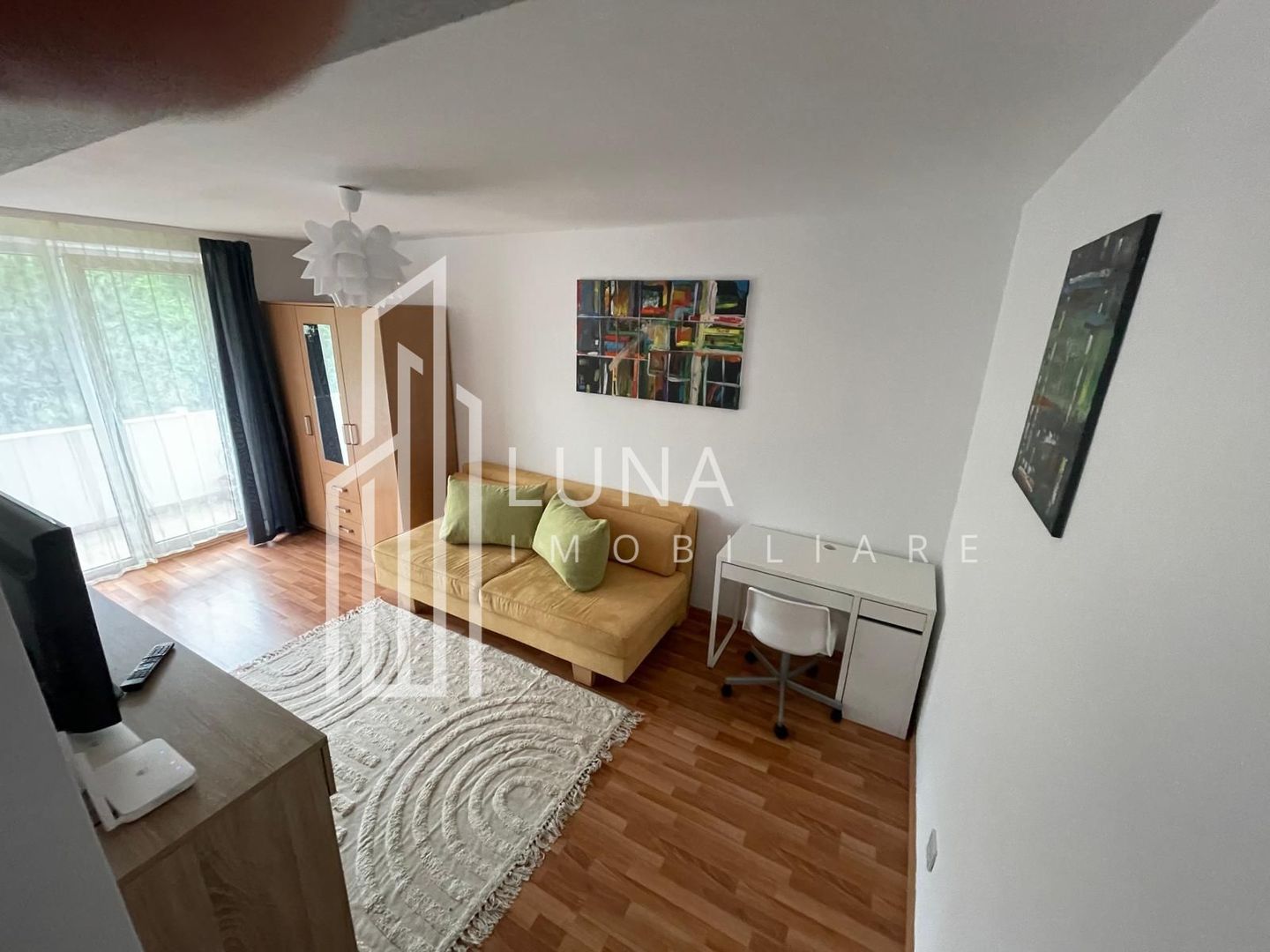 Apartament cu 1 cameră, ultracentral – ideal locuire sau investiție - Poză 3