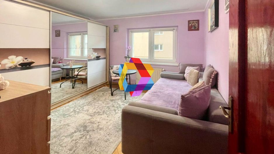Apartament cu patru camere, zona Judetean 77mp - Poză 6