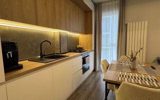 Apartament cu 2 camere de vânzare - Zona Străzii Paris. - Poză 2