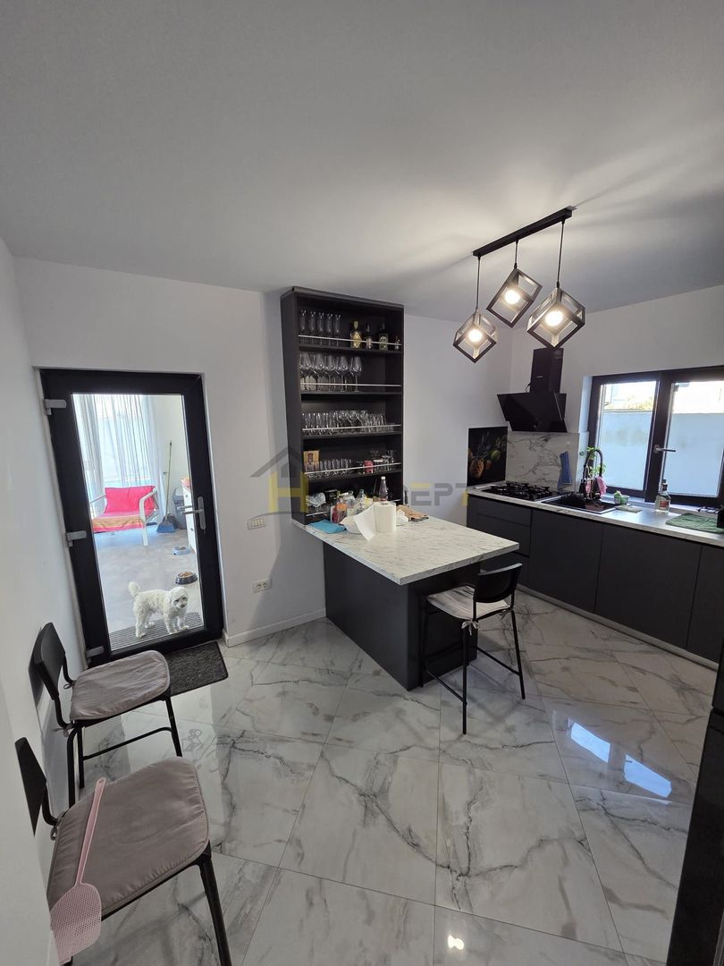 Vila individuala cu Piscina Premium 5 camere curte 600 mp - Poză 8