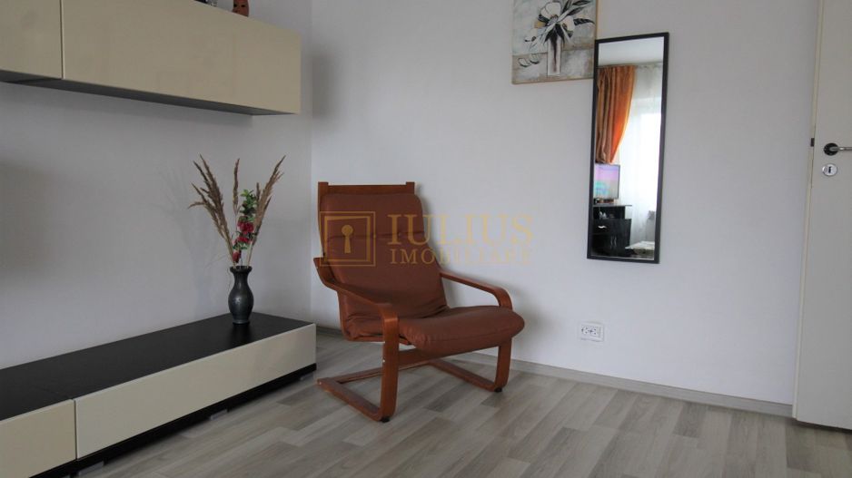 3 camere, decomandat, centrala proprie - Poză 5