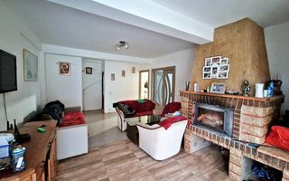 Vanzare vila deosebita, 7 camere, Labusesti-Uiasca - Poză 5