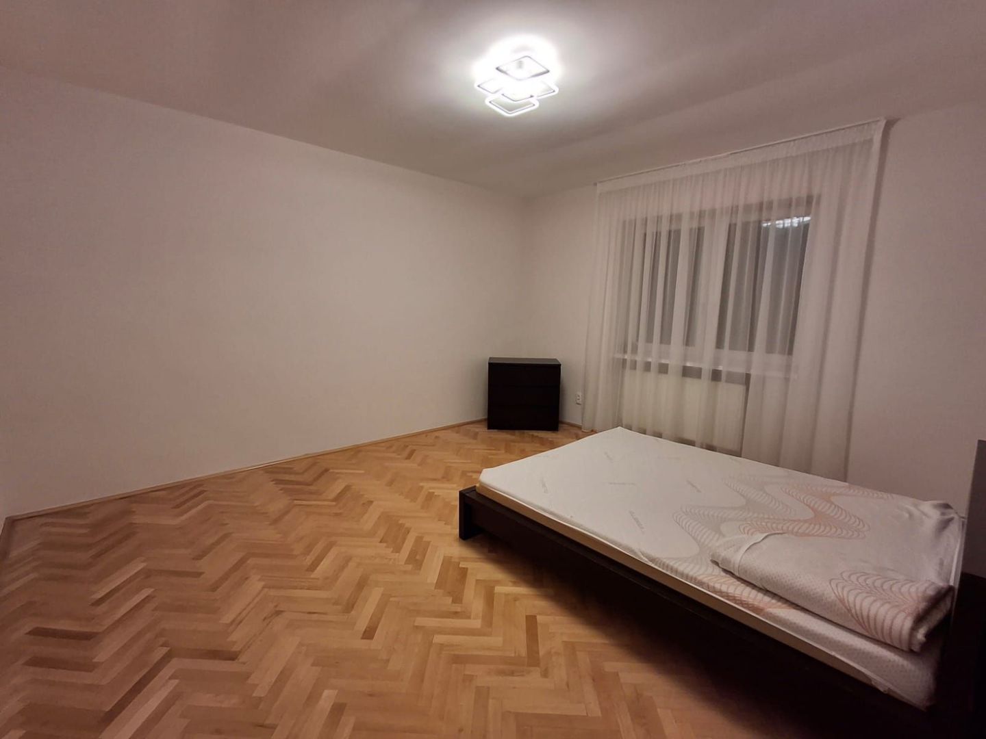 Apartament cu 3 camere la vila, de vanzare, zona Stefan cel Mare, Sibiu - Poză 2