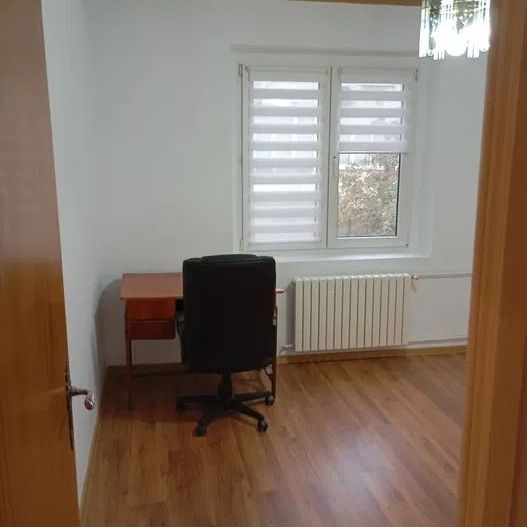 AP. 3 CAMERE MILITARI, BUCATARIE INCHISA, PARTIAL MOBILAT, CURAT - Poză 5