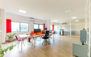 Parcare tiruri și spațiu de birouri - Poză 4