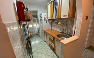 Apartament 3 camere | Etaj intermediar | Zona Micro 14 - Poză 6