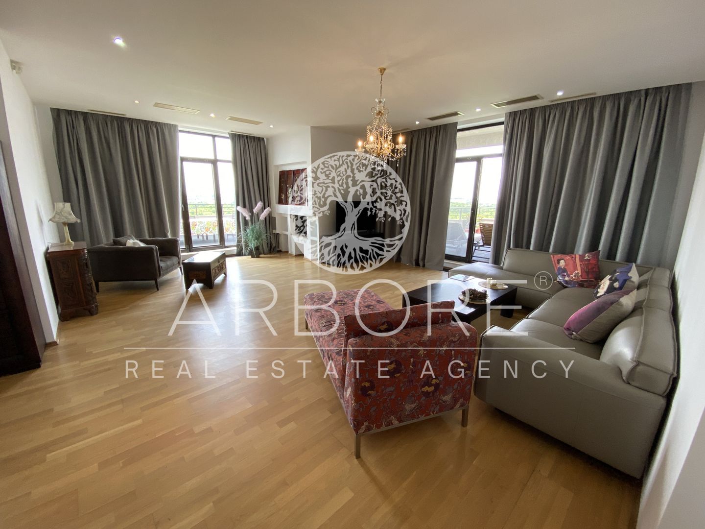 Penthouse 5 camere 250 mp lângă Ambasada SUA , zona Băneasa București - Poză 1