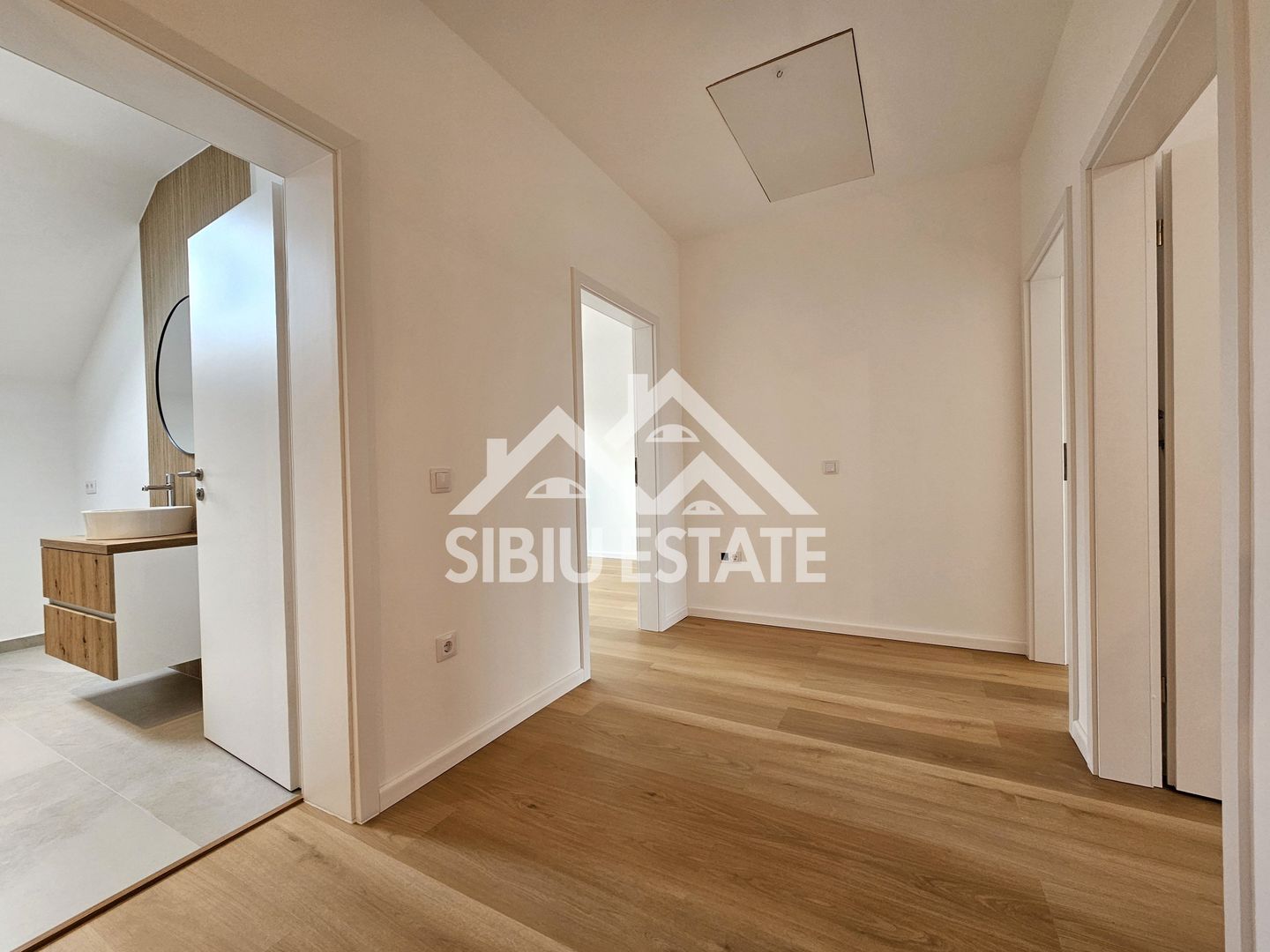 Casa LA CHEIE mutare rapida - Poză 5