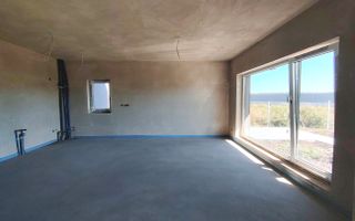 Casa mare cu garaj si teren 790 mp - Casa NOUA - Poză 9