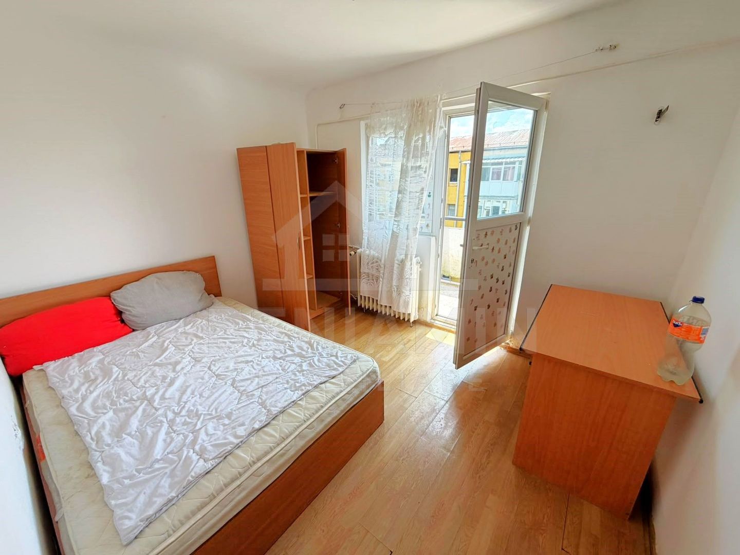 Apartament 4 camere decomandat - Spitalul Judetean - 80mp -1983 - Poză 4