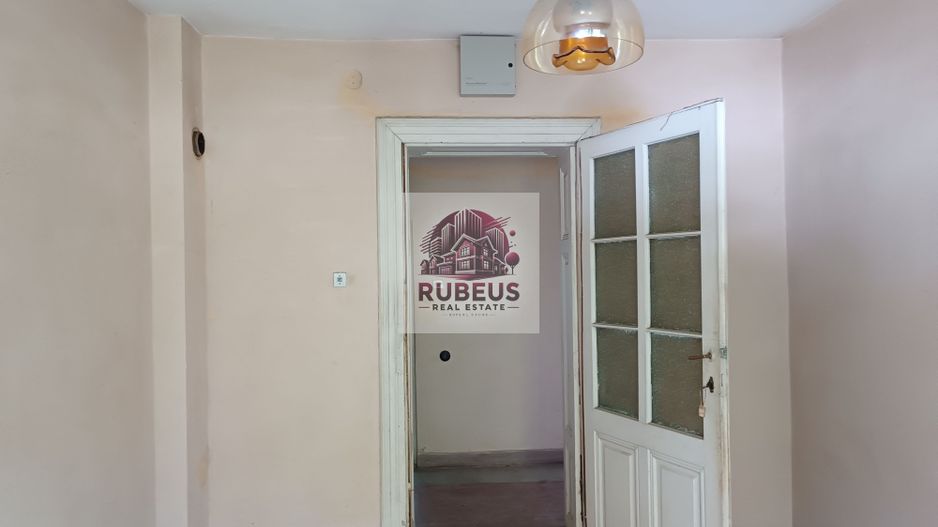 Casă solidă în Orșova, S+P+E, 220 mp, teren 284 mp - Poză 17