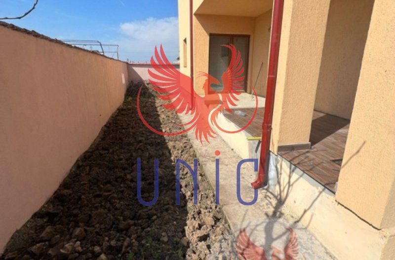 Casa, 4 camere, S+P+1E+M - Poză 8