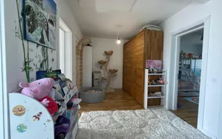 Duplex elegant cu 5 camere, 2 bai, curte in Cristian - Poză 22