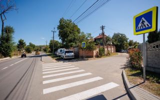 Vânzare, teren pentru construcții 16 ari, în centrul orașului Sîngera. - Poză 3