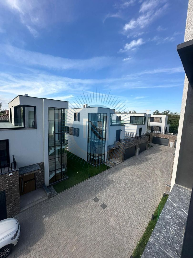 Vila cu 5 camere cu piscina proprie - scoala Americana - Poză 18