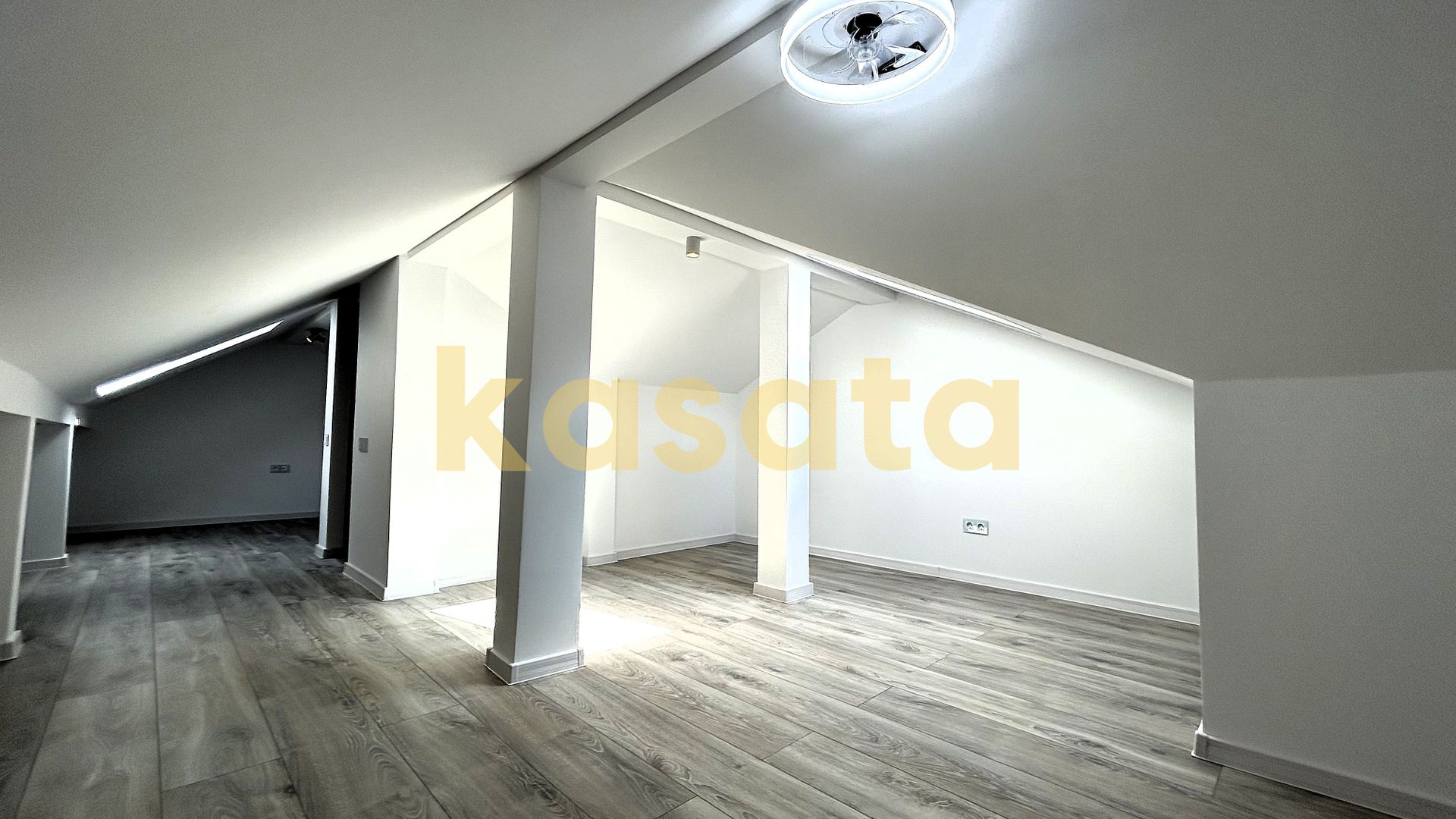 Vila Cosmopolis I complet renovata I Premium I Mansarda amenajata - Poză 33