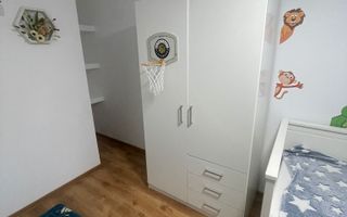 Apartament/mansardă 3 camere,Micro 17,utilat si mobilat - Poză 23