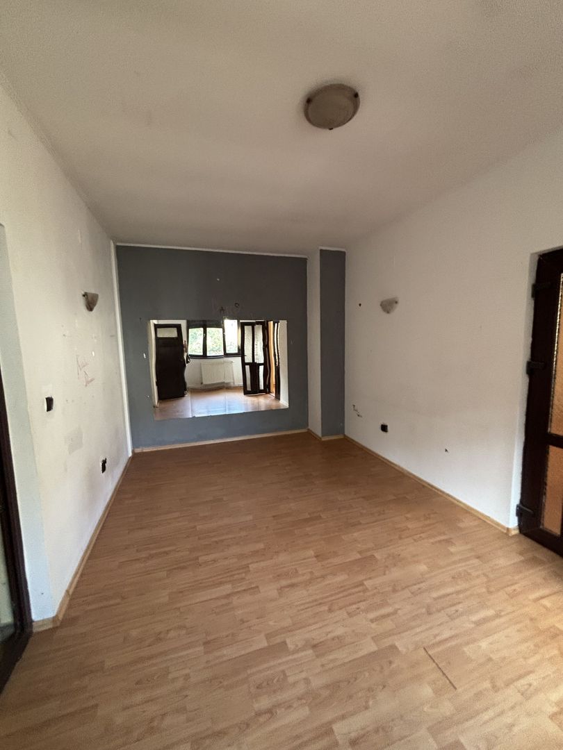 Apartament 4 camere, la curte zona Iosefin - Poză 4