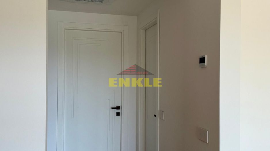 Apartament de lux, 5 minute de Botoșani, 109 mp utili+terasă si curte - Poză 11