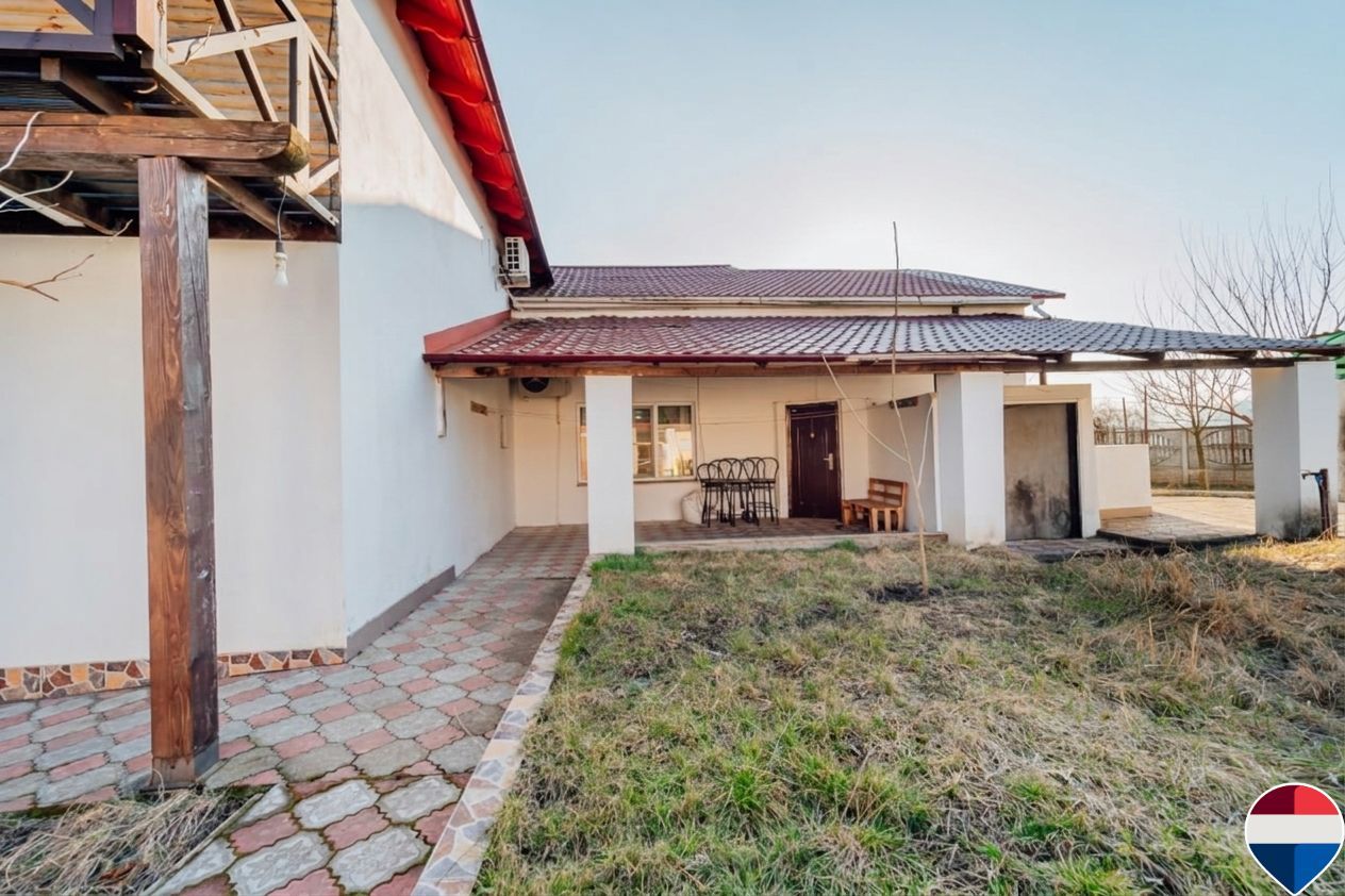 Casă de vânzare, Obileni, Hîncești ,185 m² ,16 ari, 2 garaje - Poză 21