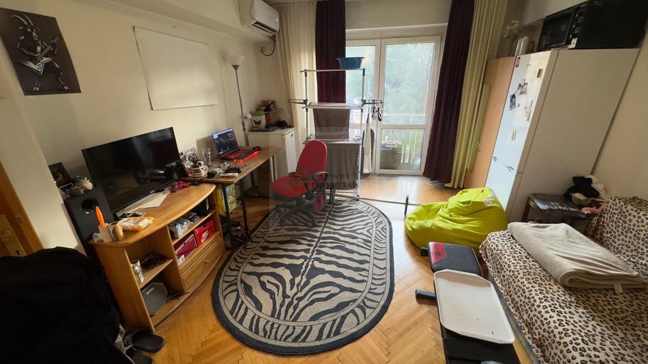 Bloc Dalles- Bd Nicolae Balcescu  | Garsoniera  AIRBNB | Etaj 2 - Poză 1