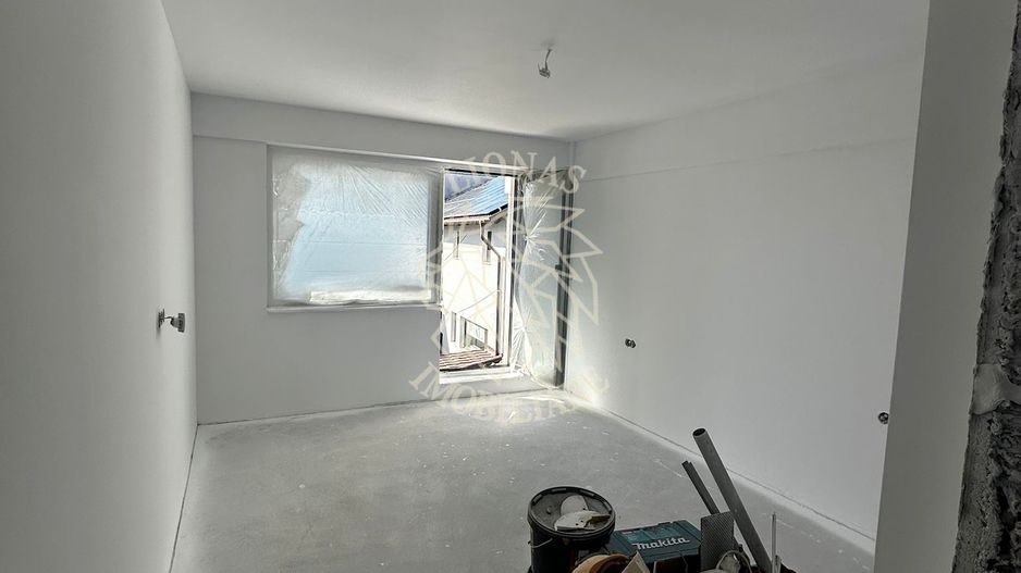 Apartament Nou Finisat 2 camere-balcon 9 mp-etaj 1-Zona Libertatii - Poză 3