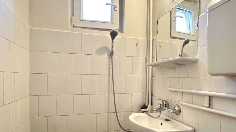 Ofer spre închiriere garsonieră situată la doar 2 minute metrou Jiului - Poză 7