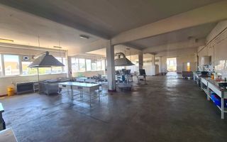 Cladire multifunctionala in Bistrita -3244mp-1.700.000 euro - Poză 4