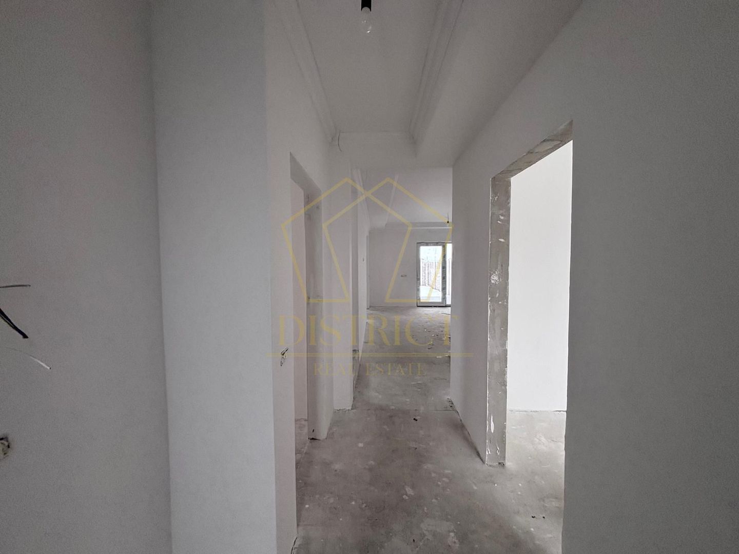 Duplex spatios cu 5 camere | Sacalaz - Poză 14