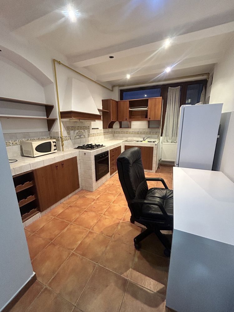 Apartament spatios si mobilat, 2 (doua) camere- piata romana - Poză 3