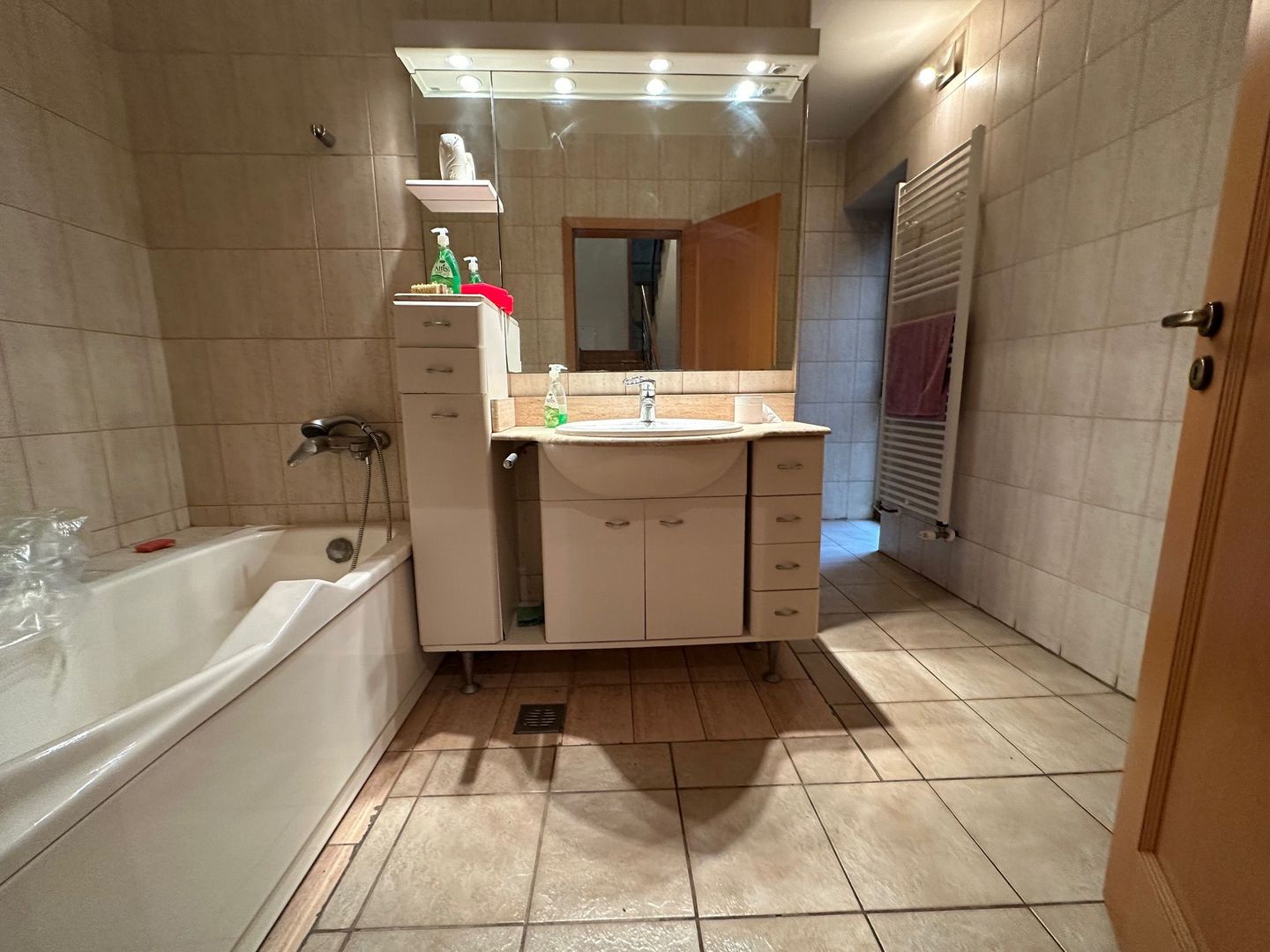 Casă / Vilă cu 6 camere în zona  Calea Aradului - Poză 15