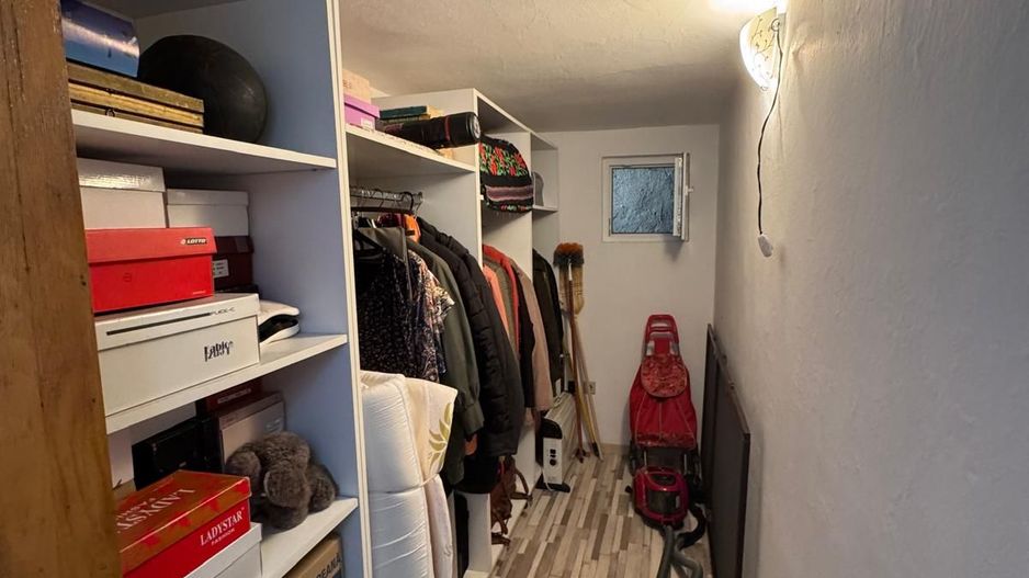 Casă cu 4 camere de vânzare – Str. I. C. Brătianu - Poză 9