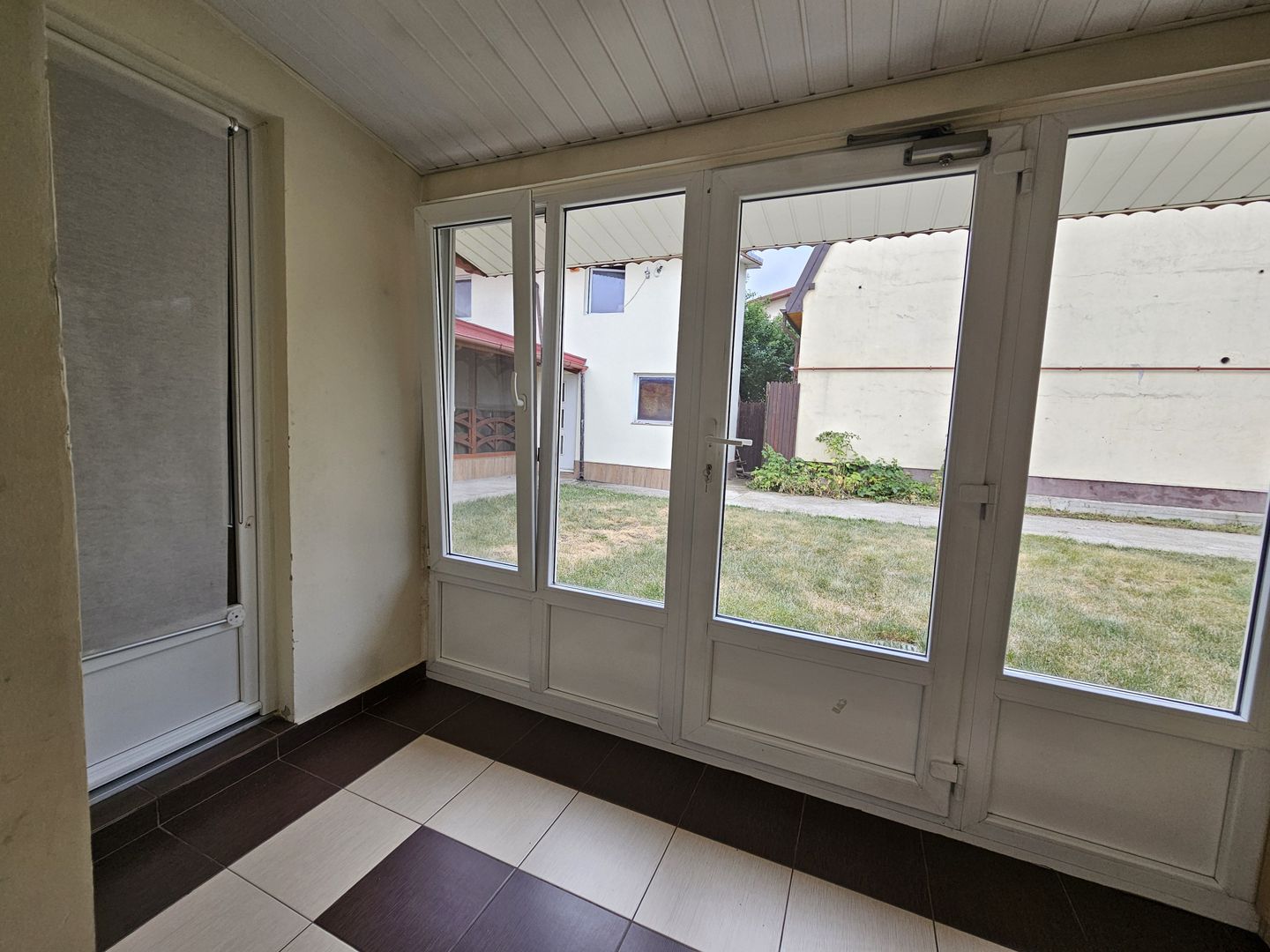 Casa 4 camere - curte 400mp Sector 4 - Luica -Giurgiului -Piata Resita - Poză 4