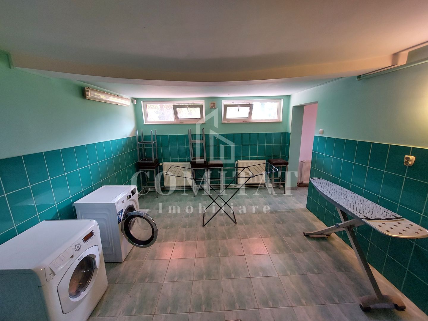 Vilă în Făget | Sediu companie | 2.412 mp teren 8 parcări - Poză 41