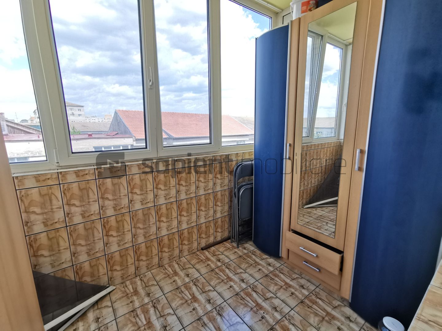 De închiriat apartament cu 4 camere, Bd. Decebal - Poză 7