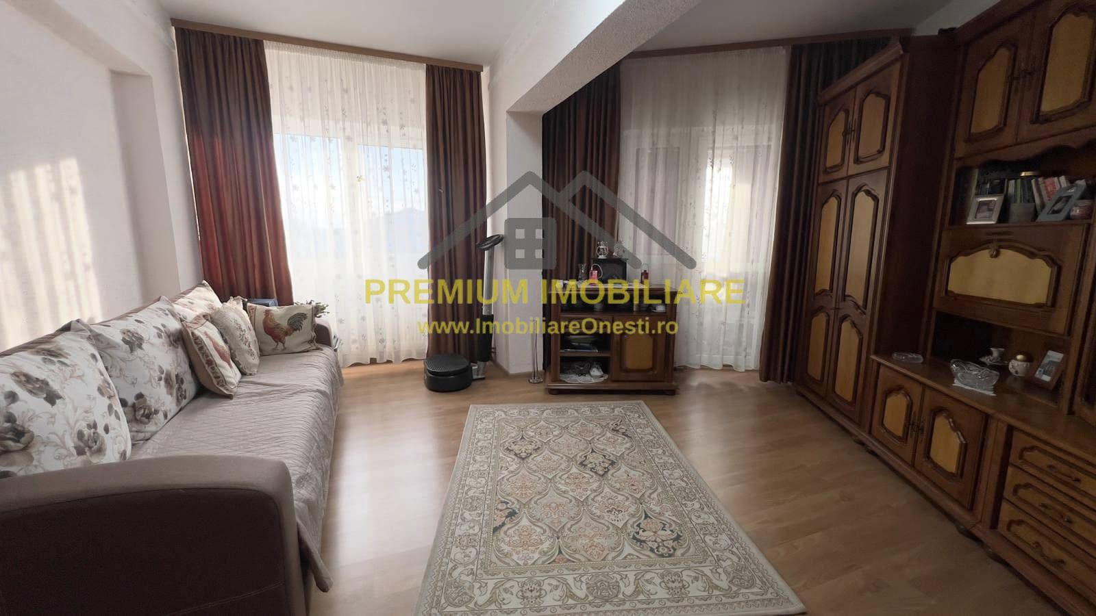 Apartament 3 Camere - Decomandat - Zona de jos - Poză 2