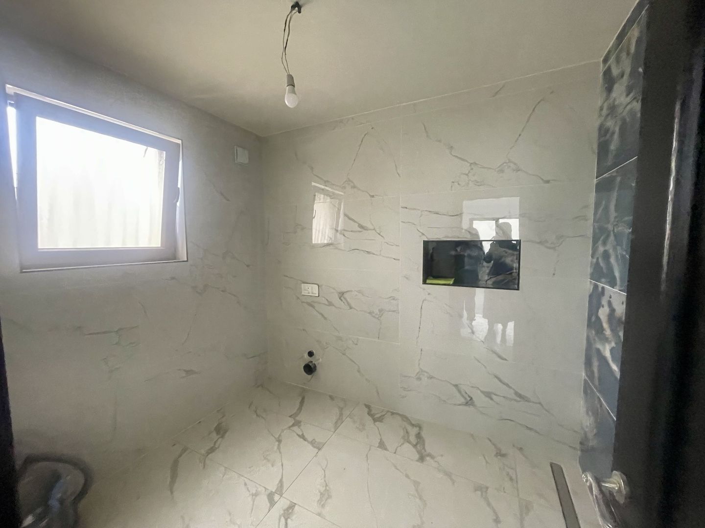 CASA INDIVIDUALA MODERNA | 600 MP TEREN | GARAJ | RADAUTI - Poză 12