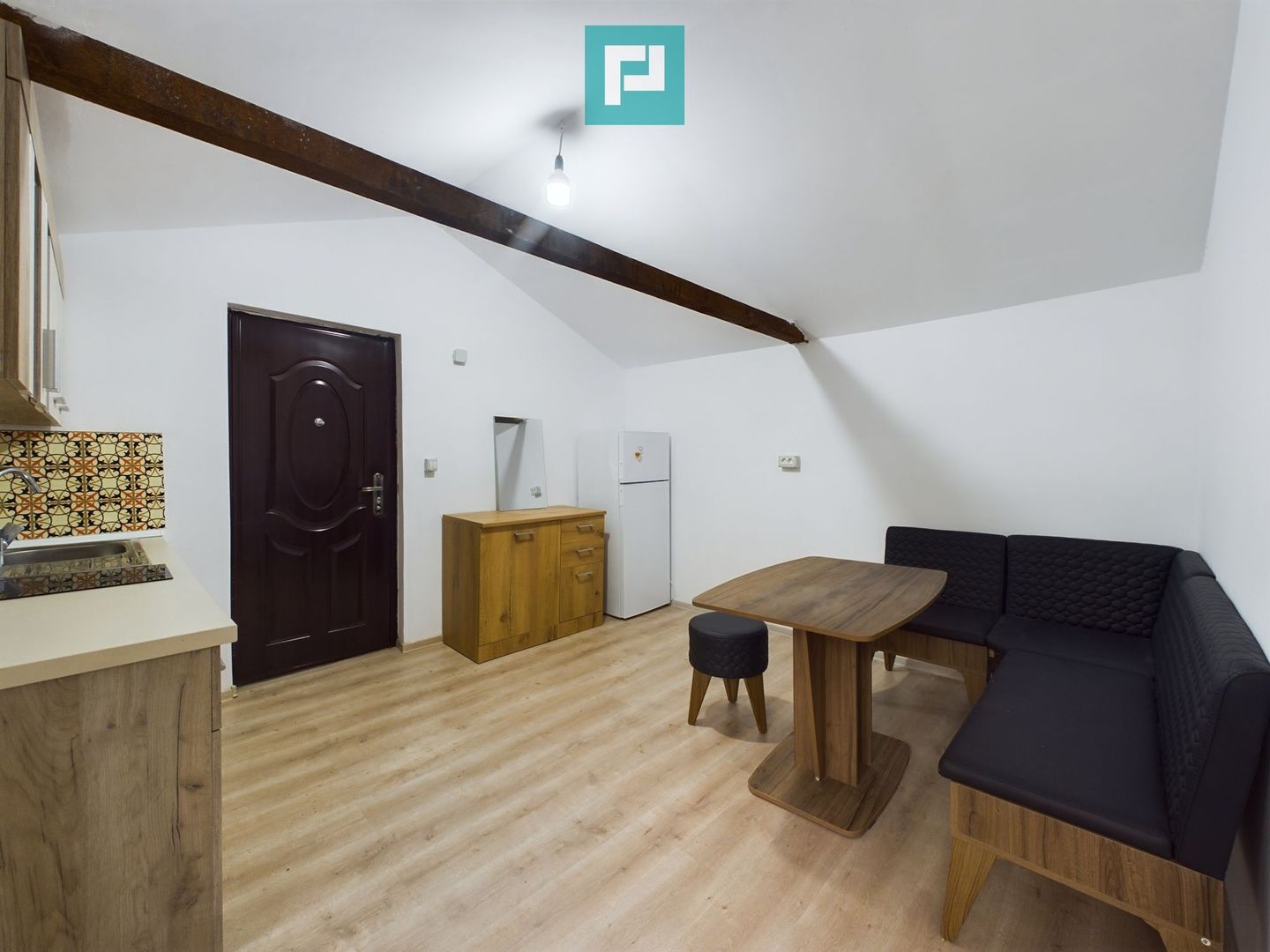 Căsuța pe ștrandul Neptun din Arad - Poză 4