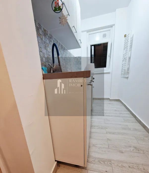 Apartament 2 camere Piata Resita Sector 4 - Poză 4