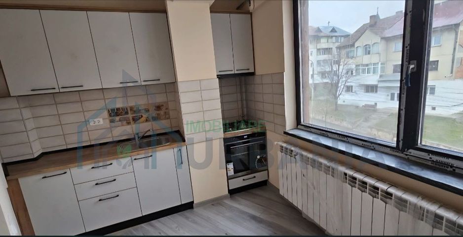 Apartament 2 camere central, mobilat deosebit - Târgu Frumos - Poză 4