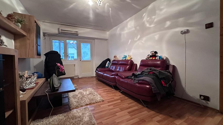 Apartament spațios cu 4 camere de vânzare! - Poză 5