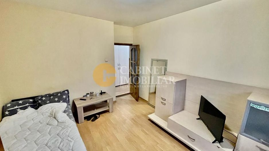 Apartament 3 Camere Frumoasa Bloc 1987 75 Mp - Poză 3