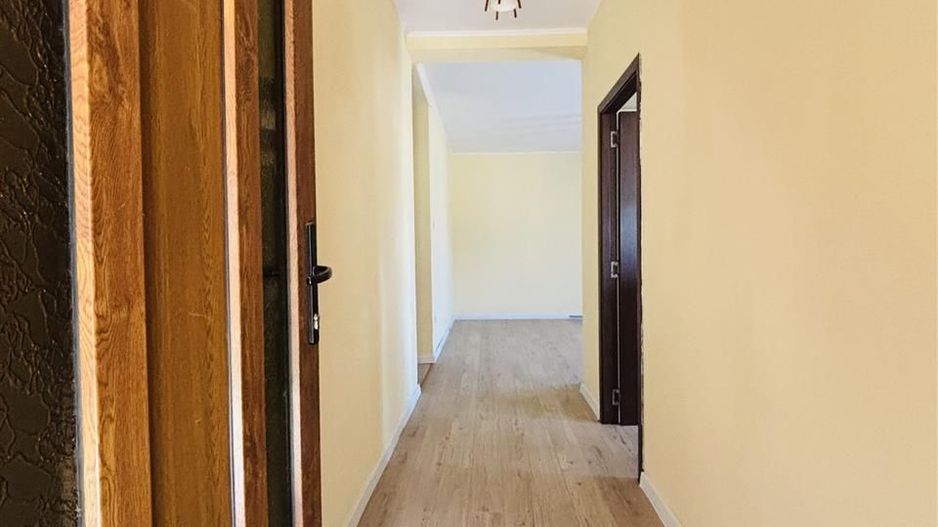 Casa de vanzare la cheie plan Parter Nojorid - Poză 9