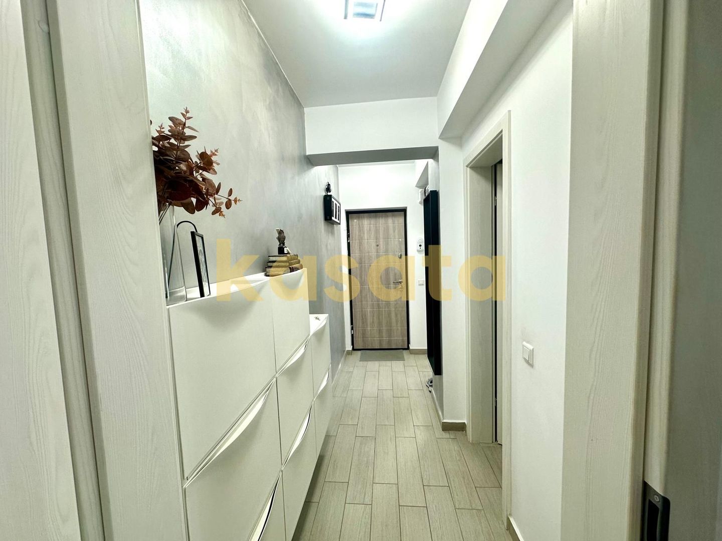 2 camere vanzare, luminos, loc de parcare - Poză 11